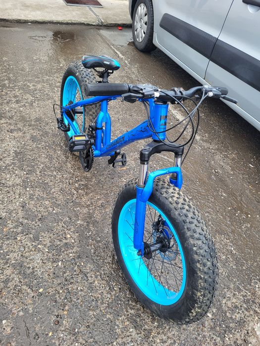 Vând bicicleta stare perfecta
