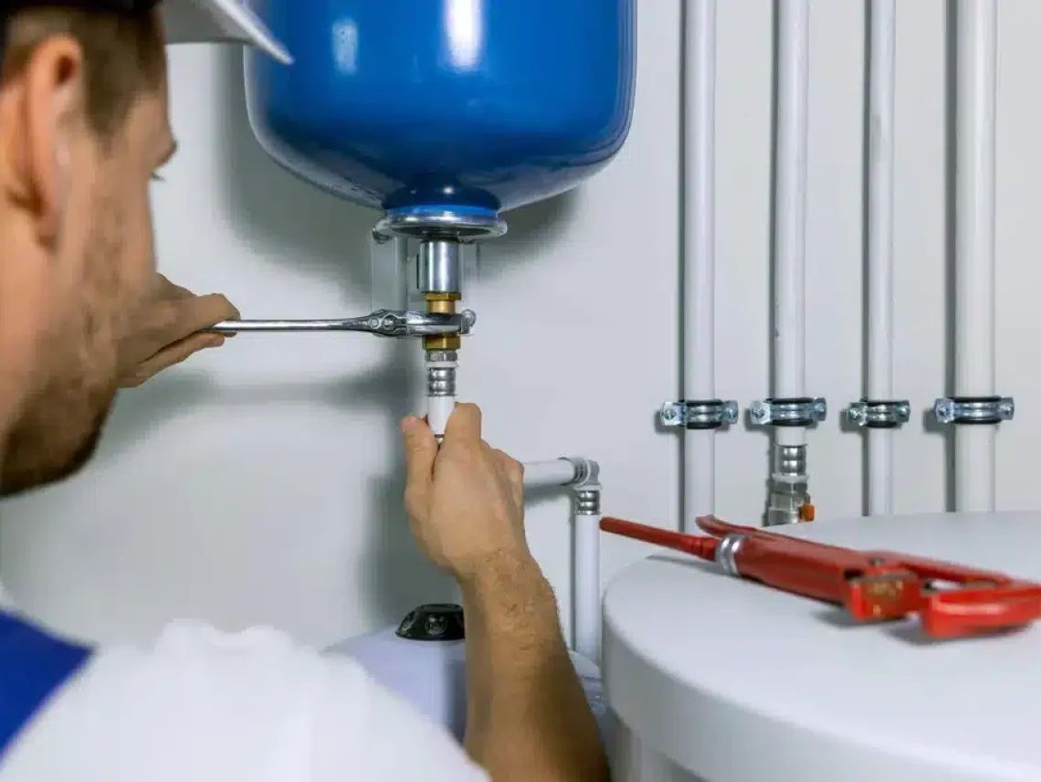 Instalator Sanitar/instalații țevi PPR
