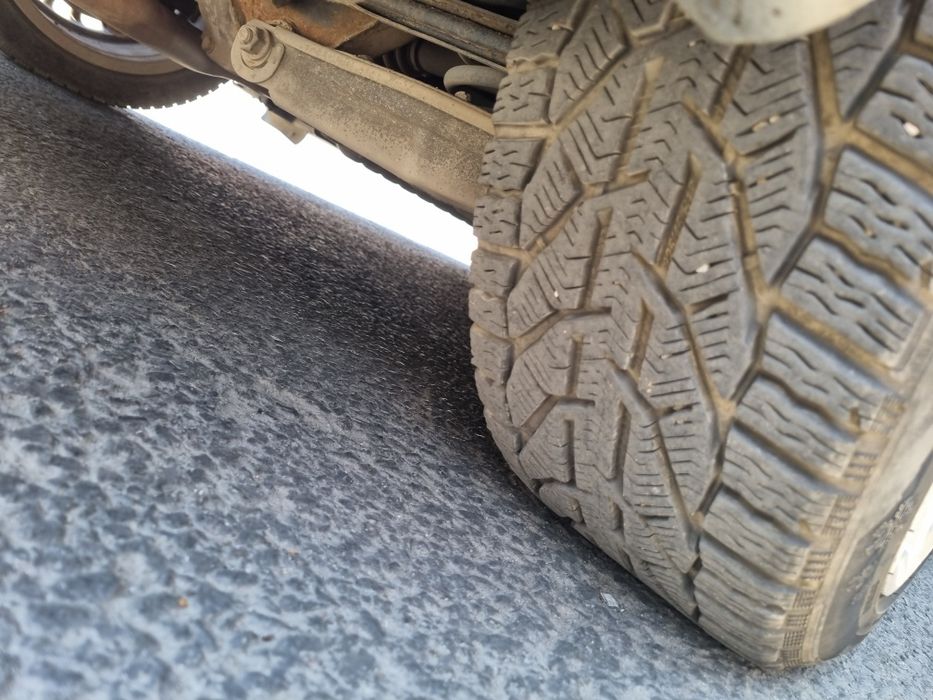 JANTE BMW R17 cauciucuri foarte bune de iarna