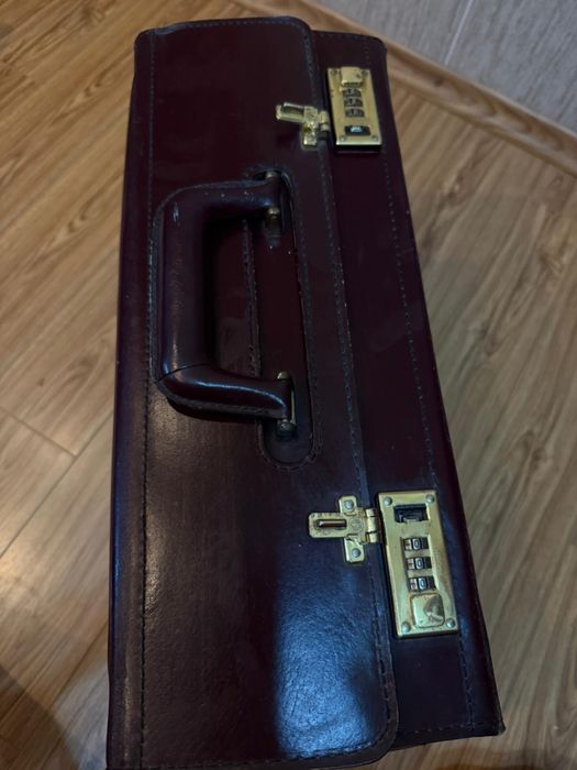 Valiza piele vintage