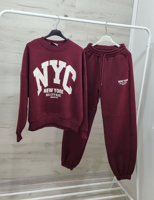 Дамски спортни екипи