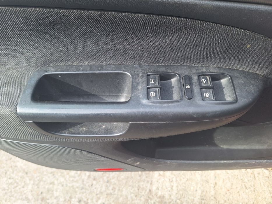 Maner interior portiera fata stanga SKODA OCTAVIA II Combi 1Z5 2004 -