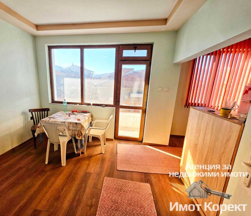 Продава се Четиристаен апартамент в Асеновград - 120 кв.м за 1135 €/кв.м - Снимка #4