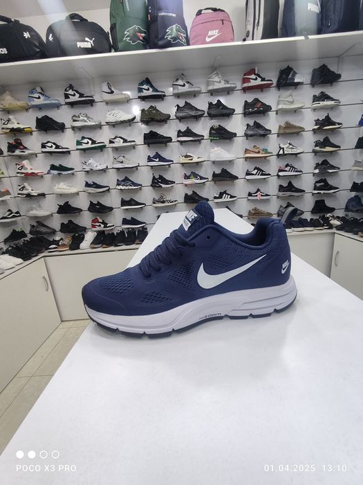 Оригинал Nike air zoom очень хорошо качество