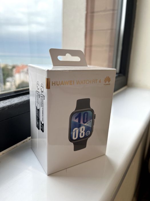 Смарт часовник HUAWEI WATCH FIT 4