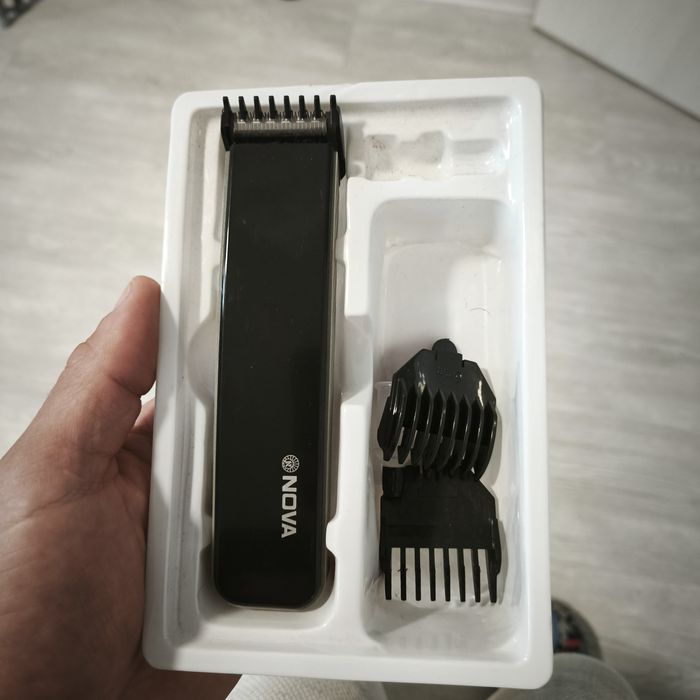 Masina de tuns cu acumulatori