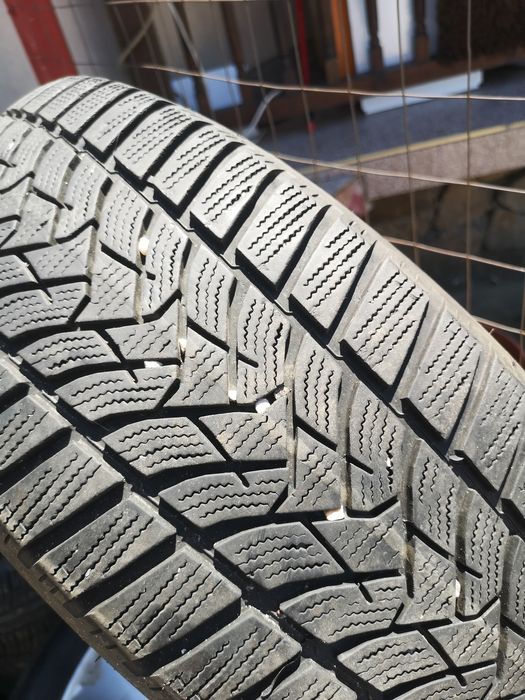 Anvelope, cauciucuri iarnă Dunlop Falken si Sailun 225 55 17
