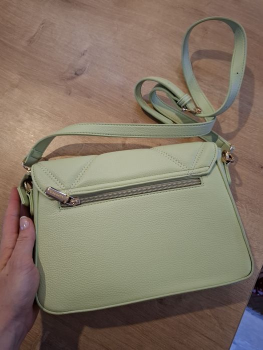 Дамска зелена чанта през рамо