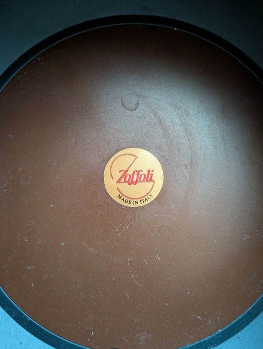 Bar "ZOFOLLI" -globul paminteac