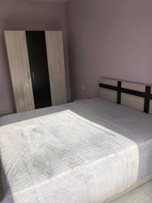 Под наем  2 стаен - район Колхозен пазар