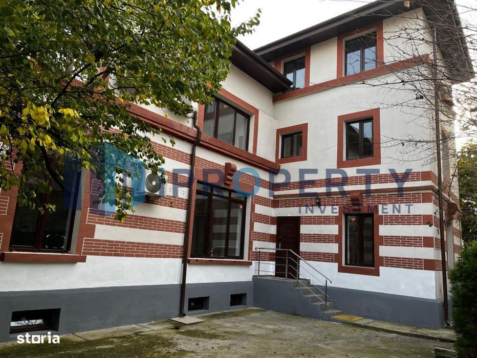 Comercial-Birouri | Piata Victoriei | 250 mpu | 18 Camere | Curte prop