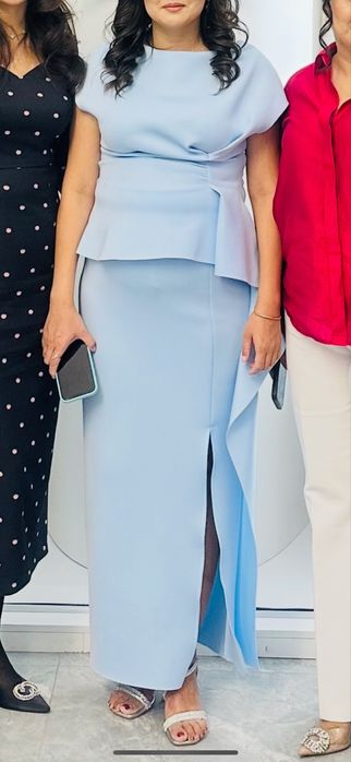 Продается новое платье