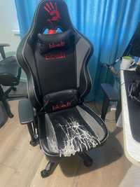 Продам игровое кресло Bloody