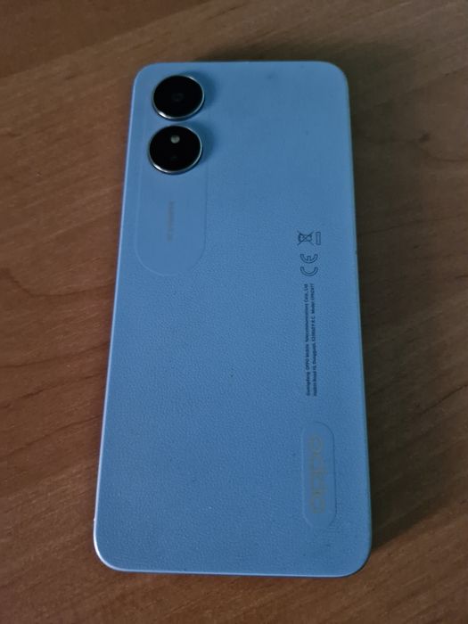 Продам oppo a17 голубого цвета