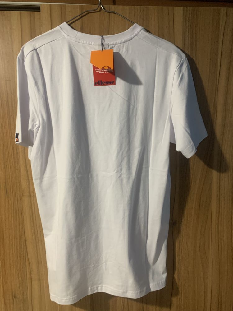 НОВА мъжка тениска ellesse