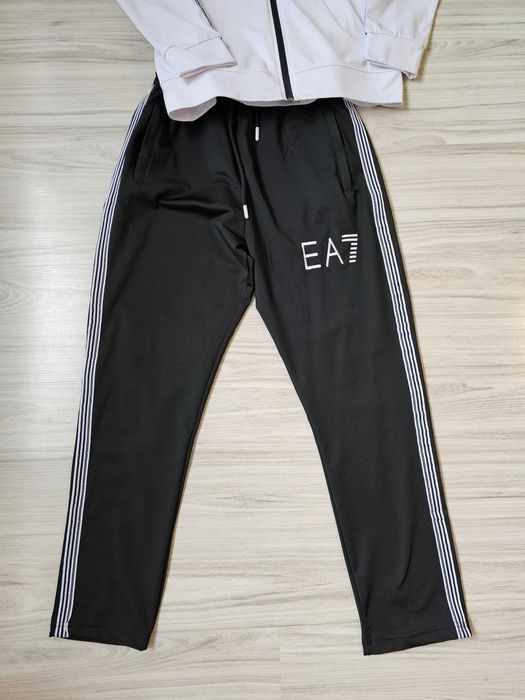 Дамски спортни екипи