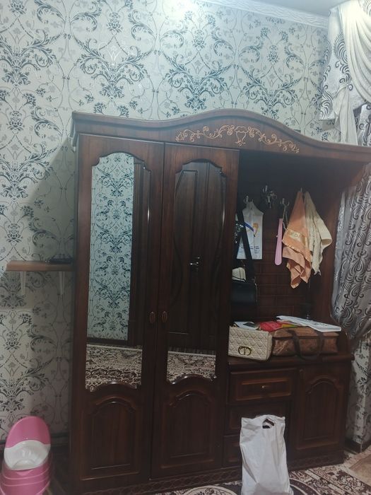 Продаётся прихожая