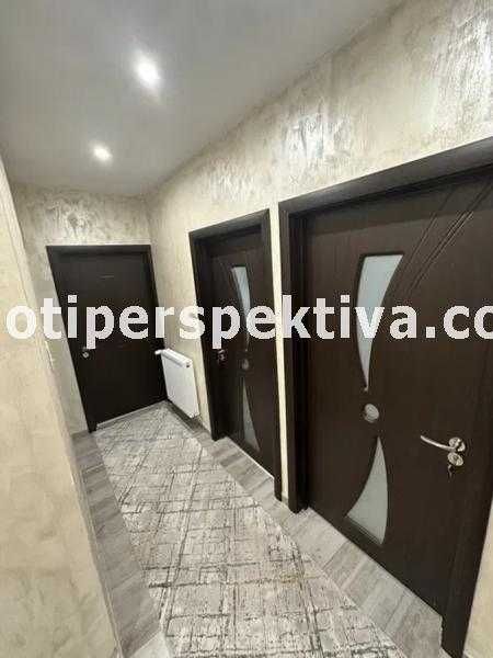 Продава се Тристаен апартамент в Пловдив, Кючук Париж - 93 кв.м за 1506 €/кв.м - Снимка #12