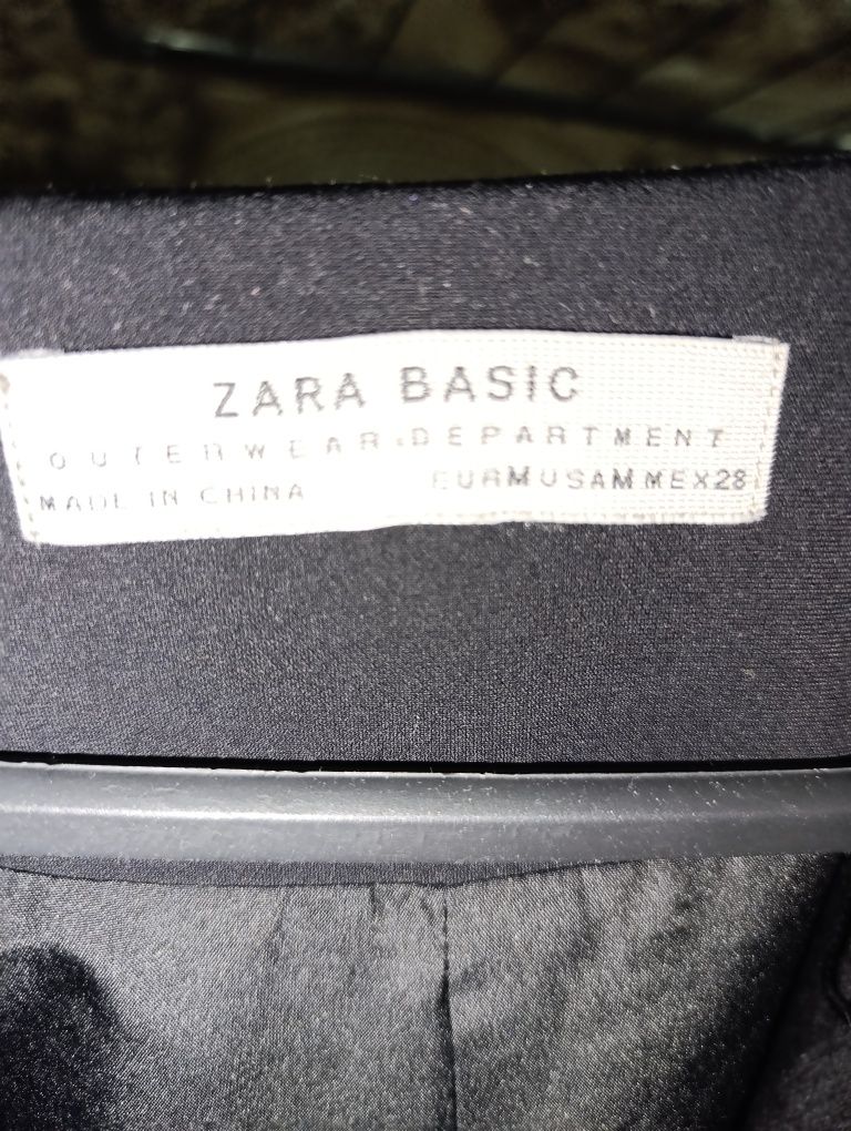 Пиджак от Zara брендовый