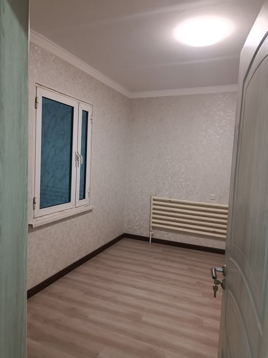 продоётца квартира в Чиланзарский роёне по близости метров