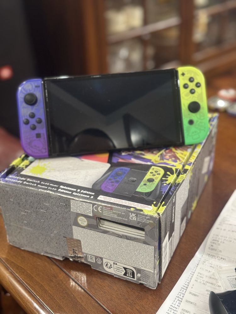 Nintendo switch oled model Splatoon 3 Edition