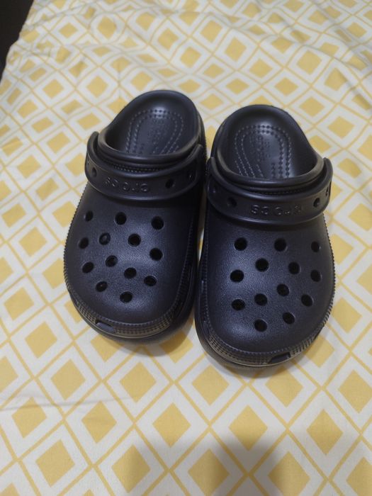 Papuci Crocs C12 noi