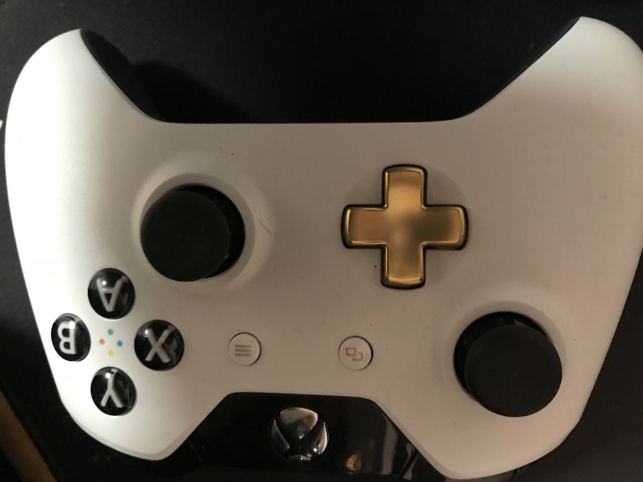 Vand consola xbox one