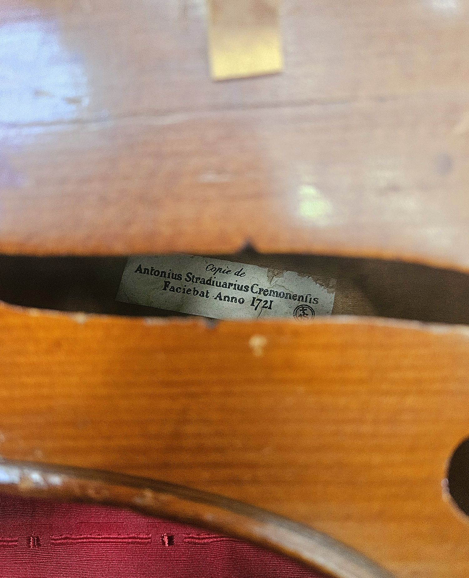 Виолончело модел Stradivari  1890г.

Модел: Stradivari W2

Bubenreuth