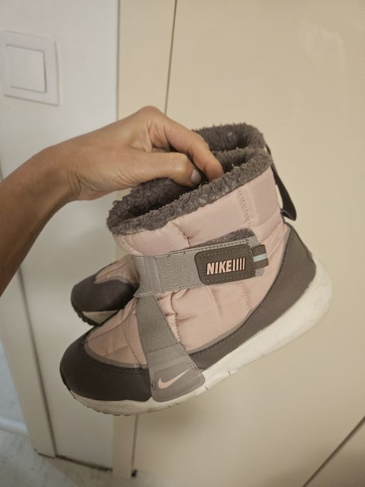 Nike боти момиче 35 размер