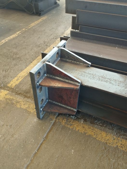 Subantrepriza hale metalice teava coturi containere montaj renovare