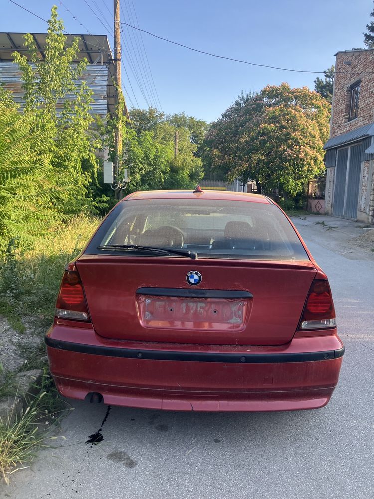 BMW 320d на части
