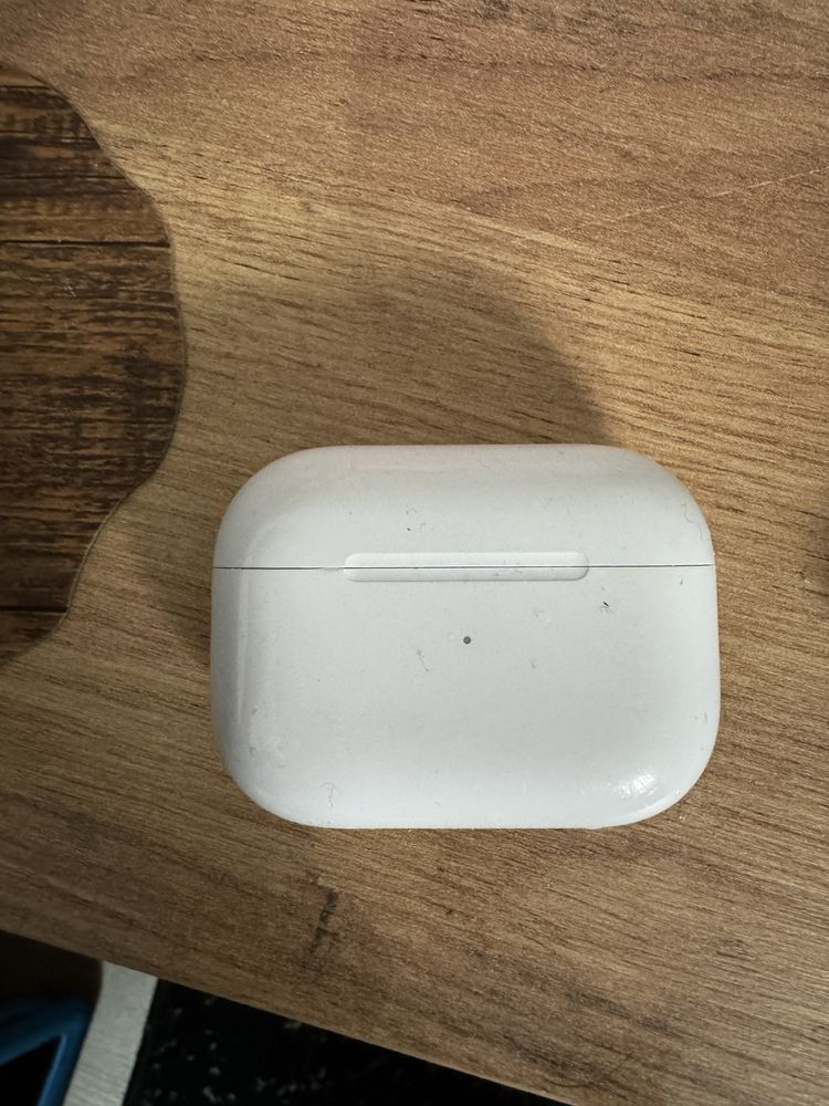 Casti Apple Airpods Pro (2nd Generation pret 600 lei