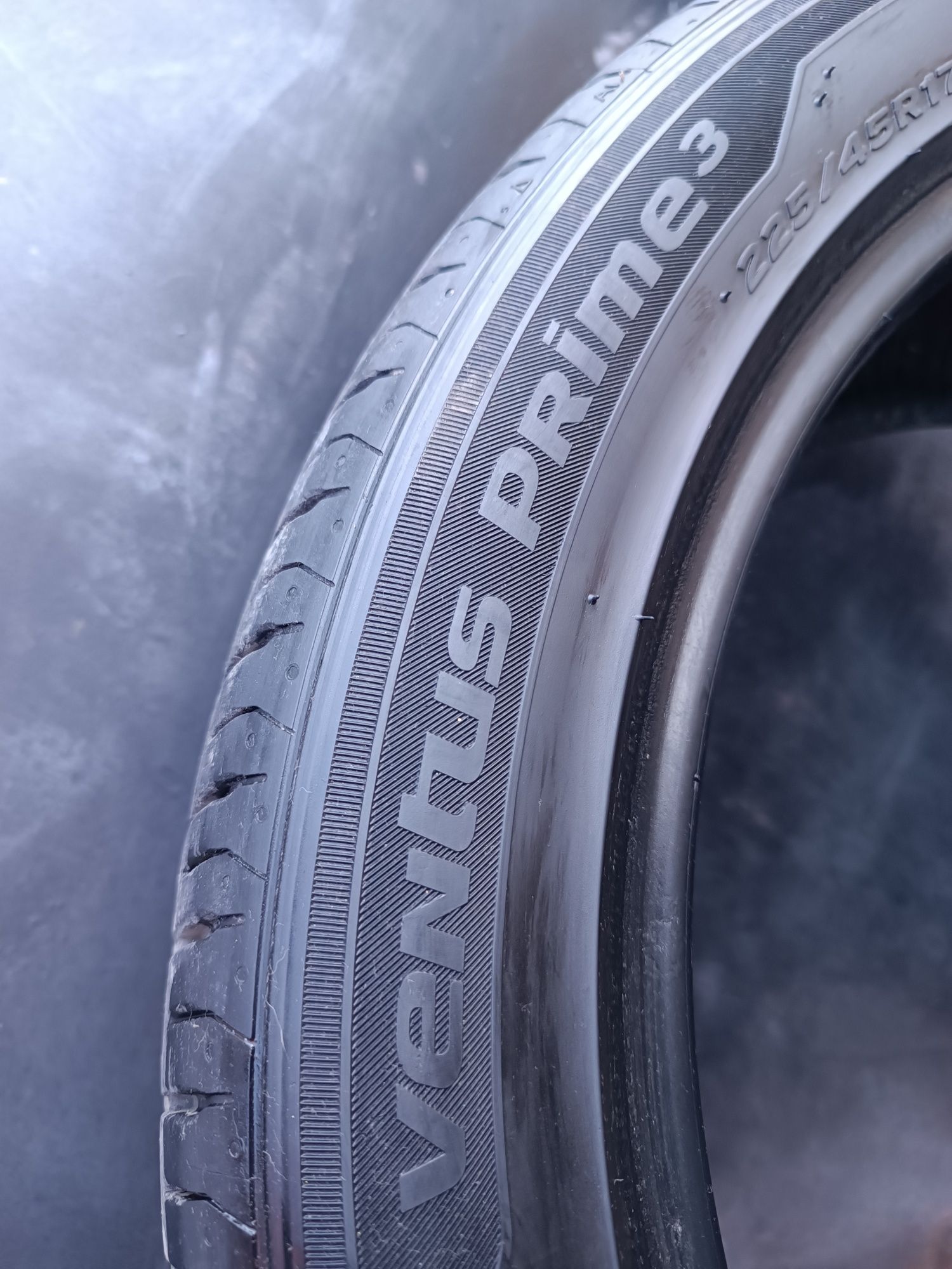 225/45/17 Hankook