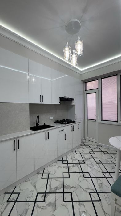 Хонсарой на Юнусабад-19. 2х комнатная, студия, все новое