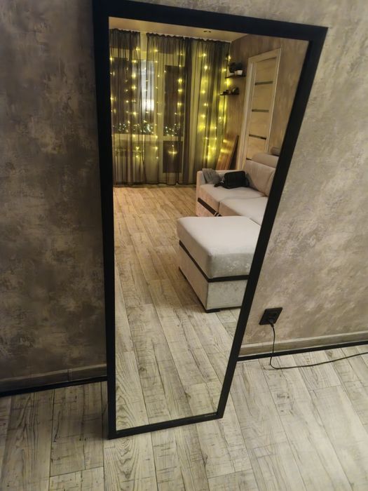 Продам зеркало  состояние  новое