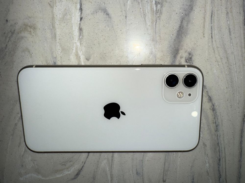 IPHONE 11 {128Gb}