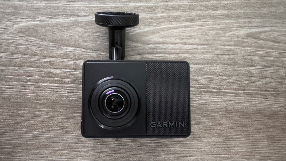 Camera auto Garmin Dash Cam 67W, Wi-Fi