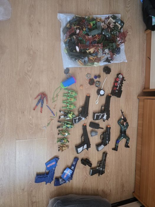 Продам игрушки недорого срочно