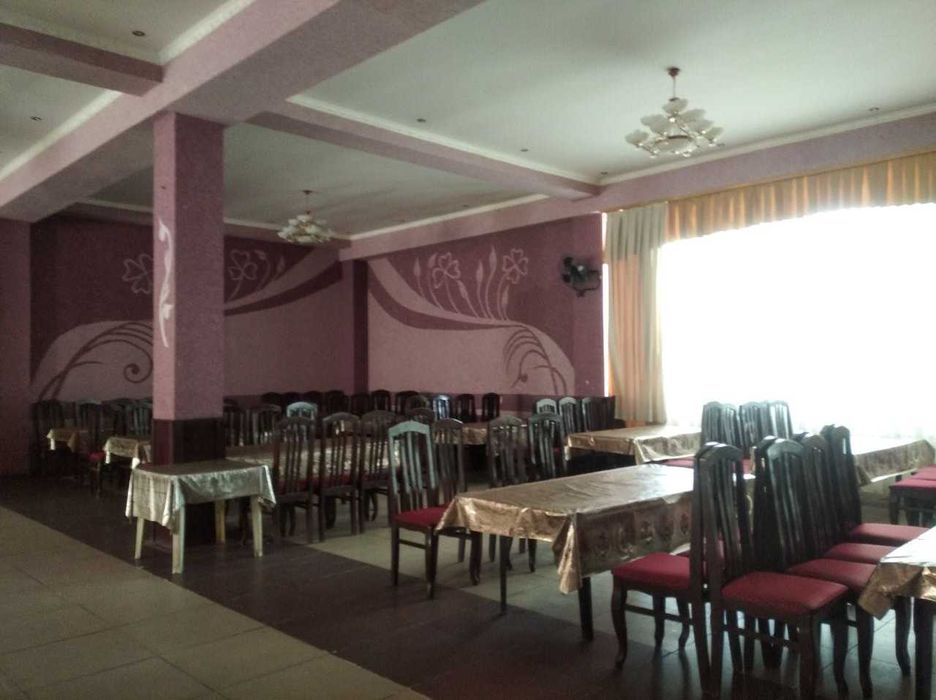 Гулистон-Тошкент трассаси бўйида "Оқ-олтин" МФЙда тўйхона сотилади