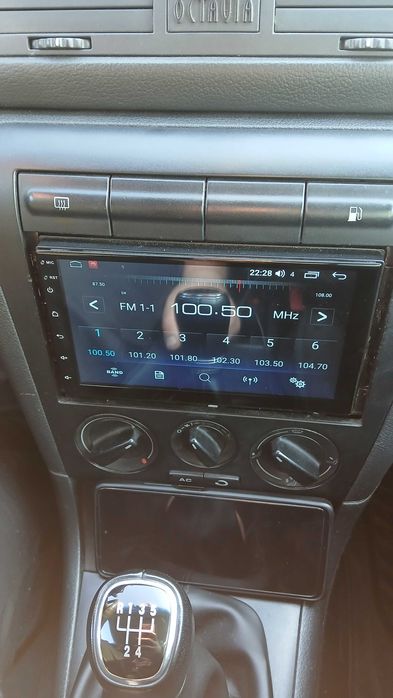 Продам автомагнитолу Android