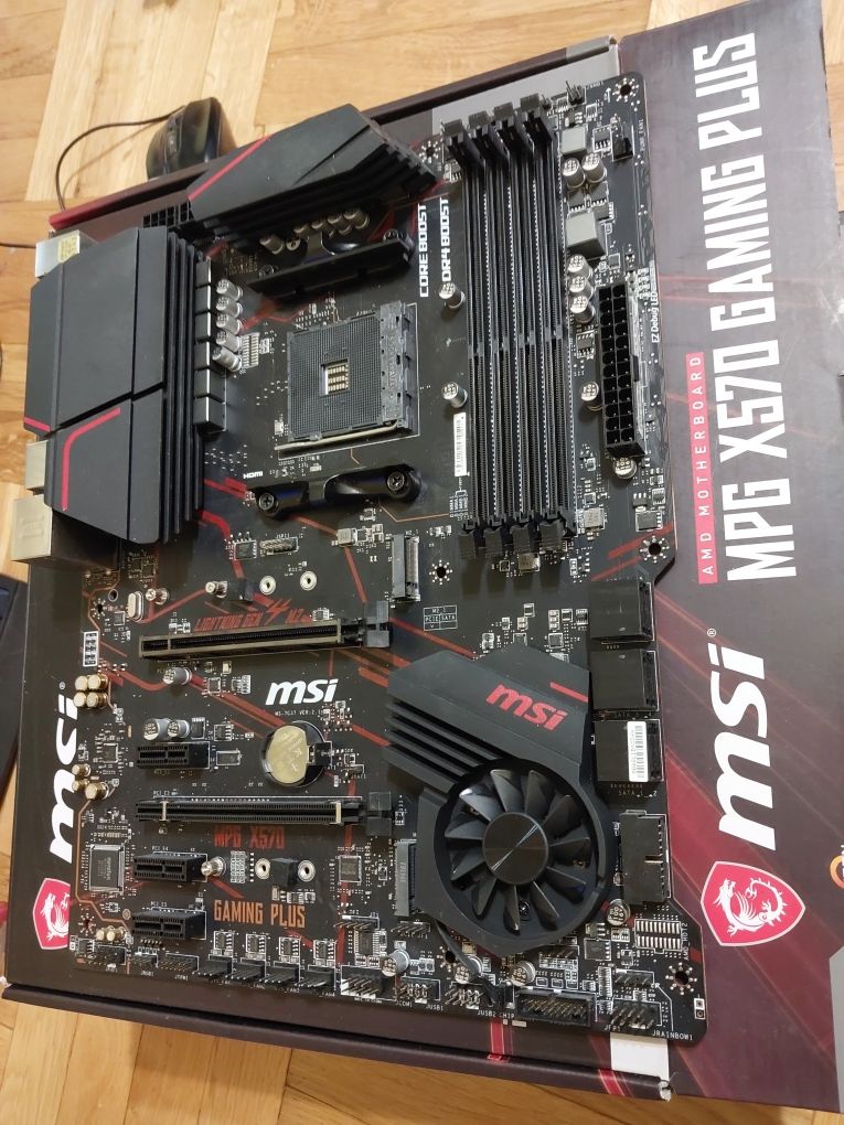 комплект Ryzen 5 5600X + MSI X570 Gaming Plus процесор + дънна платка