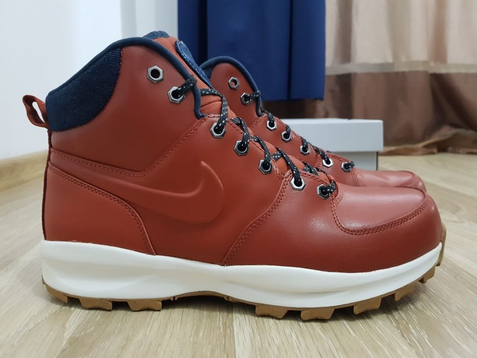Adidasi Ghete Nike Manoa mărimea 44,5 jordan salomon