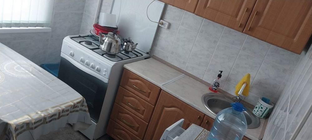 Долгосрочно 2 х комнатная квартира 140+ ком услуги