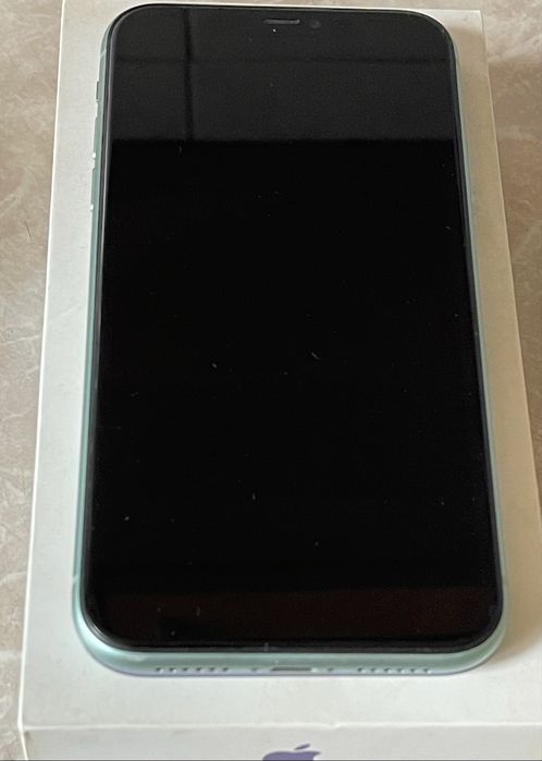 Продам Iphone 11