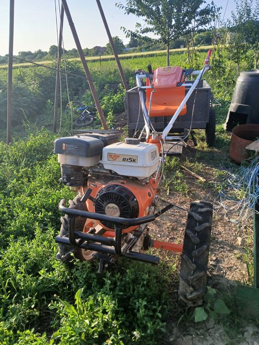 Vand motocultor de 15 cai plus remorcă
