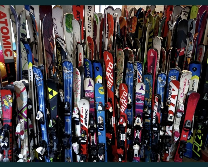 Schiuri adulti si copii clapari schi