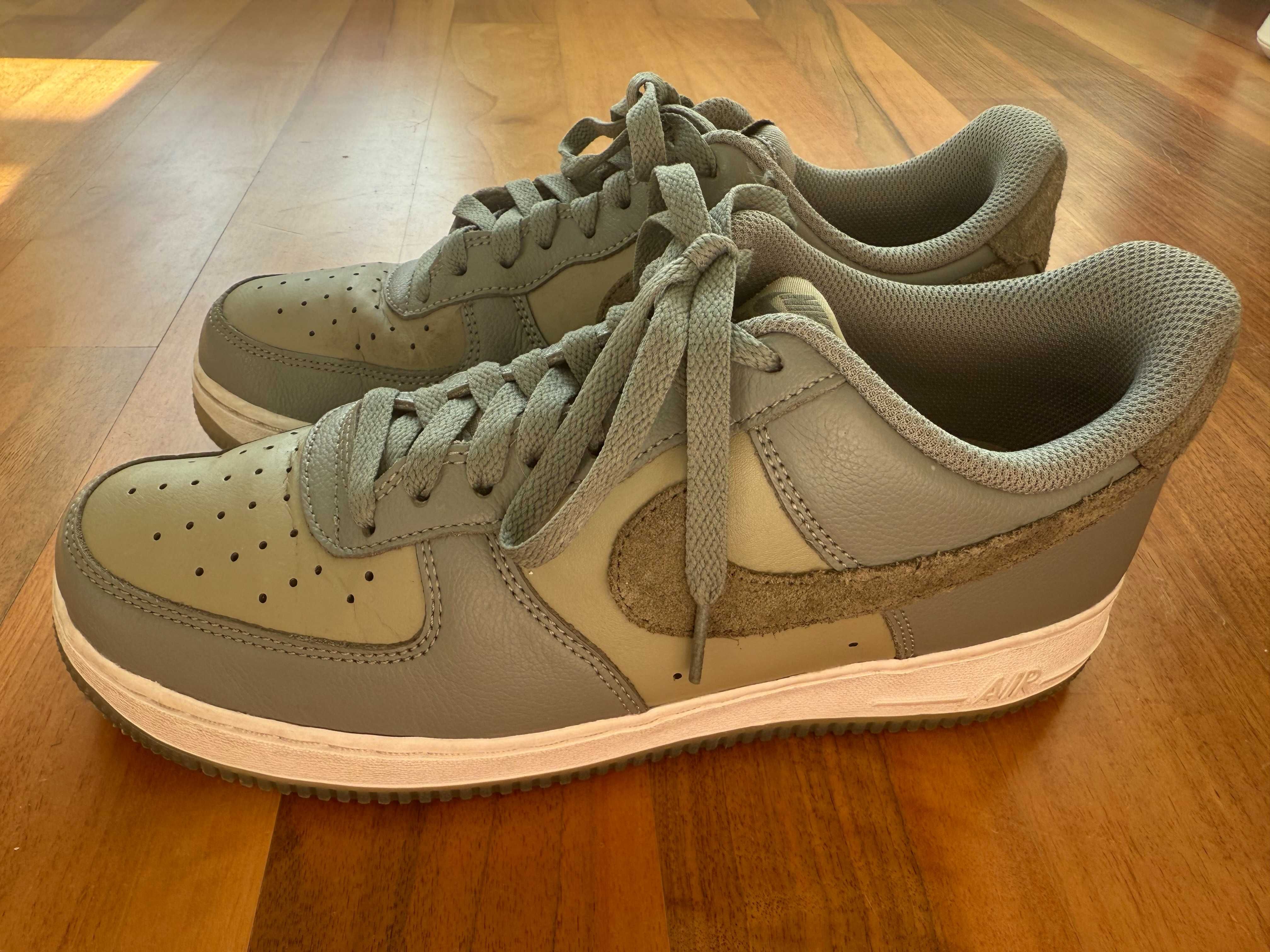 Nike Air Force 1 '07 LV8
