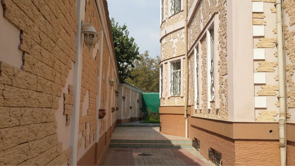 Продается Участок заде Mirabad Avenue 9 соток