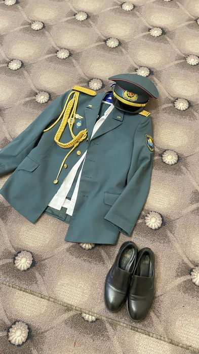 Военный форма порадныи