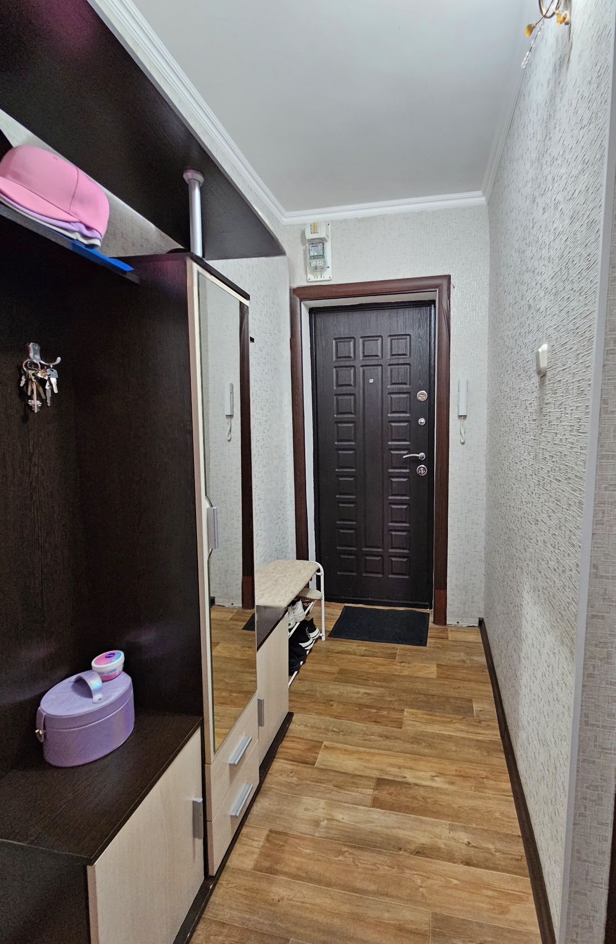 3 бөлмелі пәтер сатылады. 17 мкр.Б